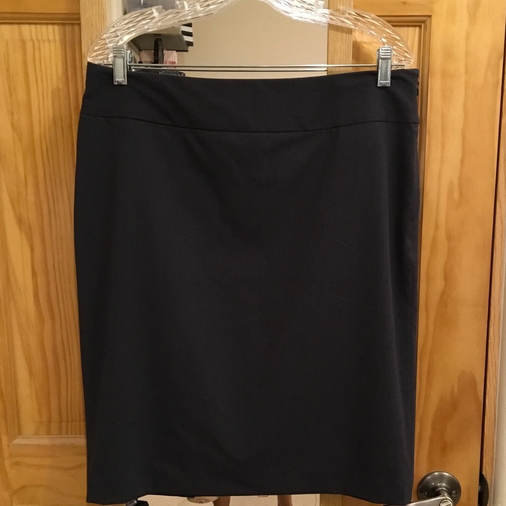 Dark gray pencil skirt, Liz Claiborne, size 12